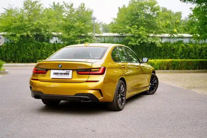 豪华180评测宝马3系从运动到舒适的完美转变