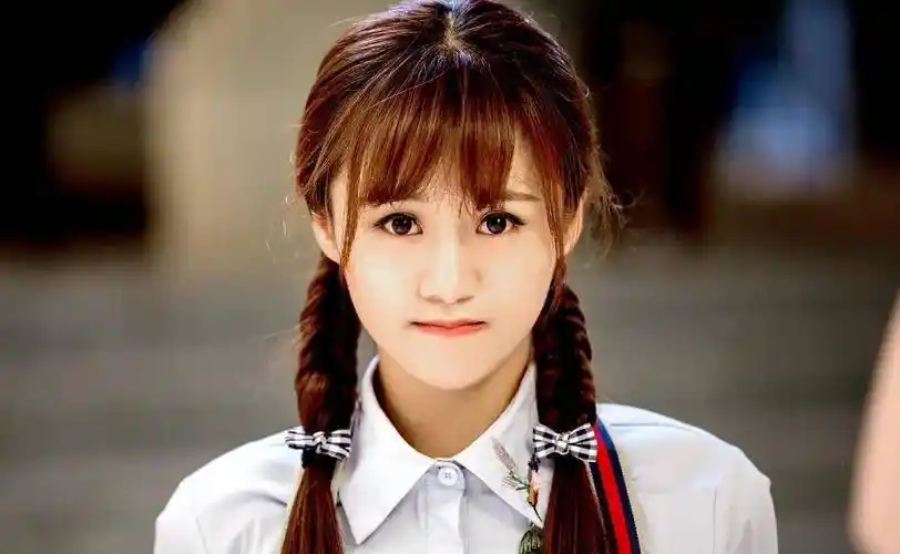 而后安悦溪也主演了一系列的电视剧,比如《旋风少女第二季》,接棒第