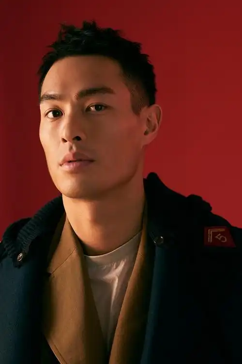 杨佑宁扛鼎近20亿票房曝男友系大片秀性感臂肌