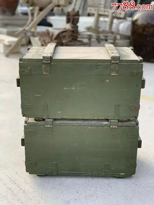 影视道具民俗弹药箱