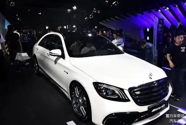 奔驰新款性能车来了比奥迪rs7漂亮配60tv12引擎全时四驱