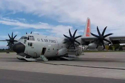 美国空军为大力神运输机测试8叶螺旋桨