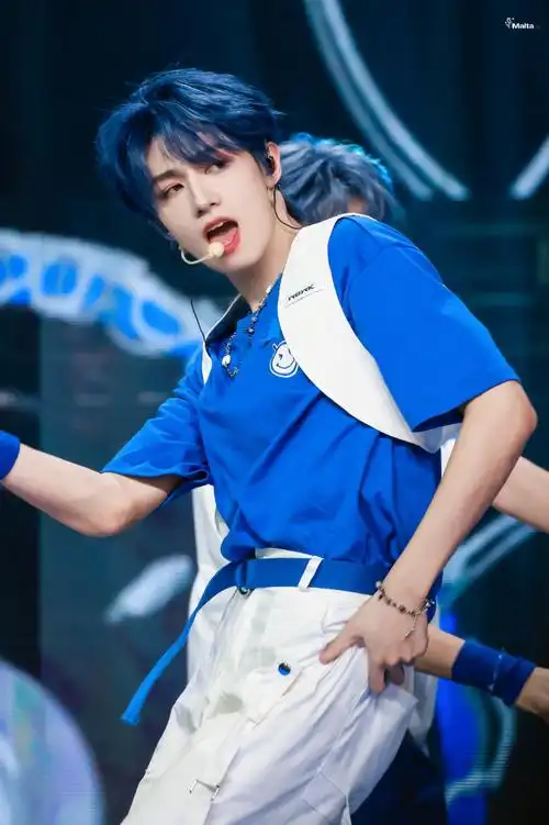 朱志鑫[超话]##朱志鑫蓝发