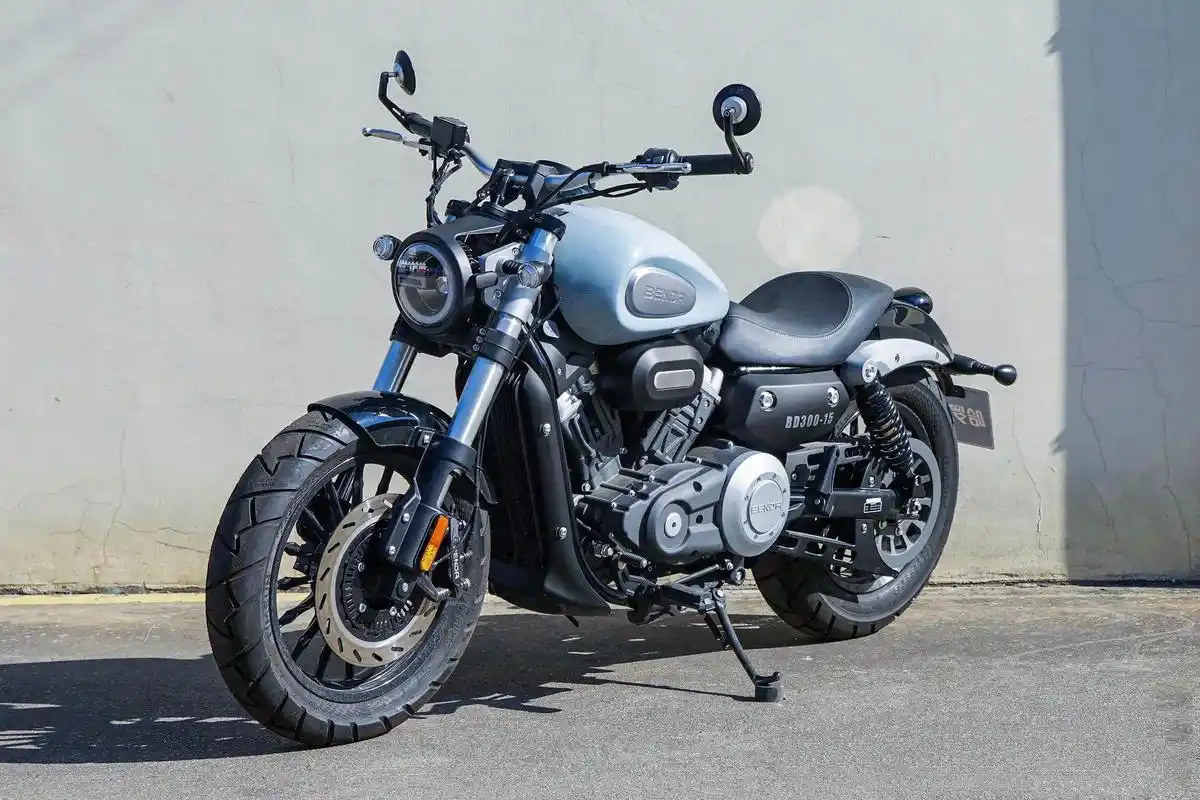 女士摩托车图片报价(适合女孩子的入门巡航车) - 赤虎壹号