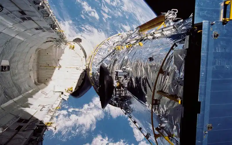 [航天历史] 部署哈勃太空望远镜 (sts-31,1990)_哔哩哔哩_bilibili