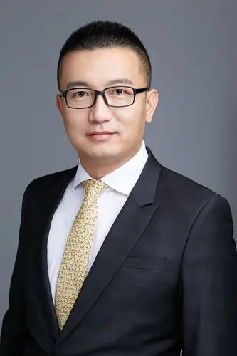 张俊以,英壮,范圣琦为著名律师赵舒杰点赞