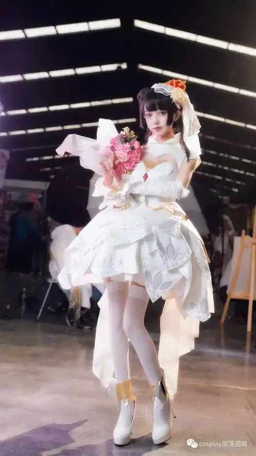 cos王者荣耀小乔纯白花嫁cos正片糖糖