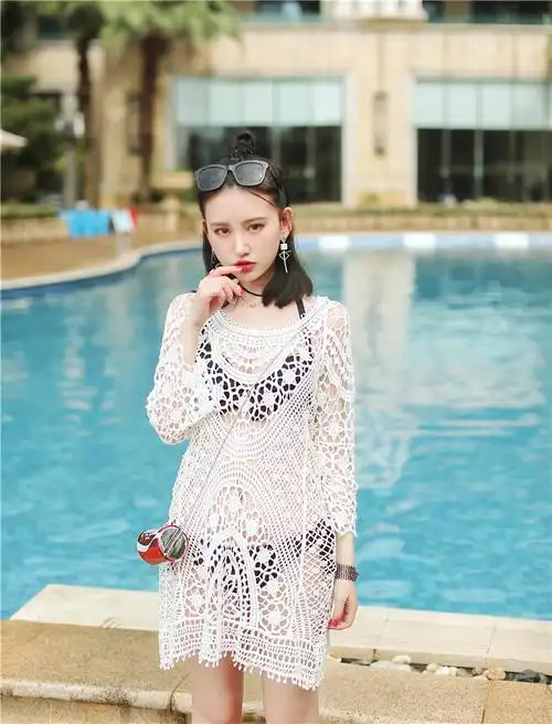 2018新款泳装性感比基尼三件套小胸钢托聚拢蕾丝罩衫遮肚学生泳衣