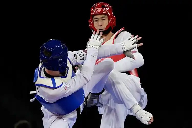 5年升级一路沉淀赵帅击败李大勋摘下跆拳道铜牌