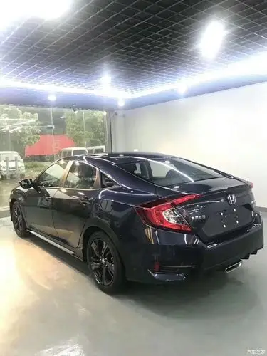 5491 | 回复: 8 思域论坛 请问谁有2019款燃动版 暗金蓝的图片,想入手