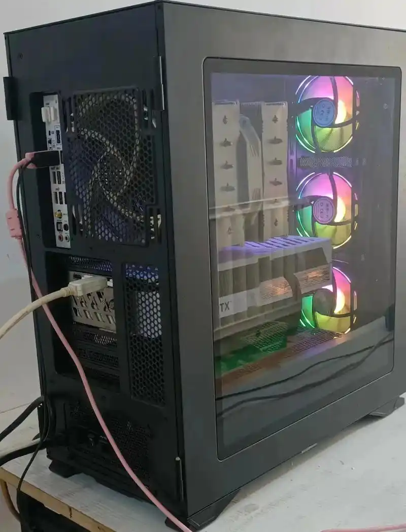 顶配游戏主机,台式机,电脑.4070ti显卡 cpu:i9  - 抖音