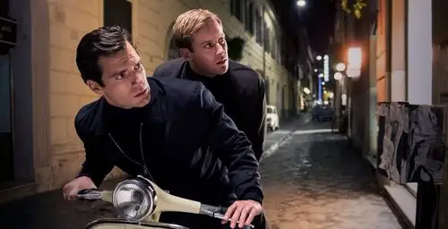 《来自大叔局的特工》电影完整版观看-西瓜影音-迅雷下载-吉吉-百度