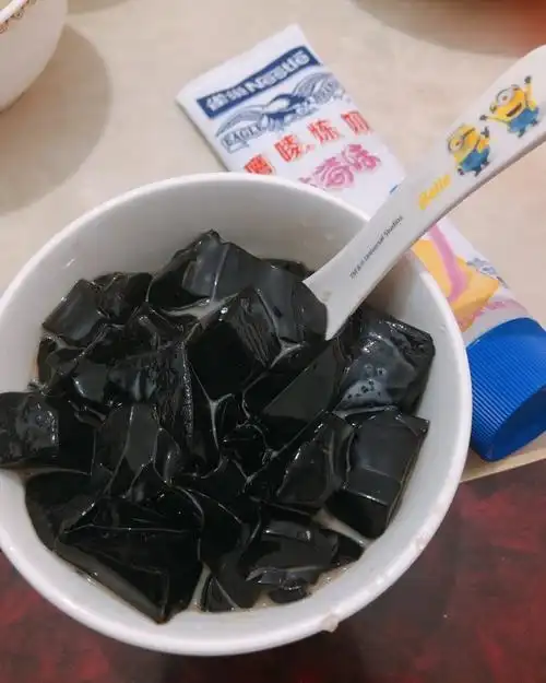 yally做的黑凉粉