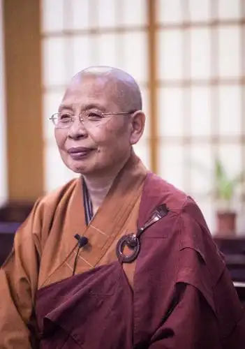 如瑞法师:辞去教职读研,24岁削发为尼,创办全国最大的尼众学院
