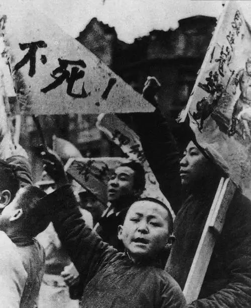 抗战中震撼人心的八个中国少年:今天,照片中的英雄尚在否?