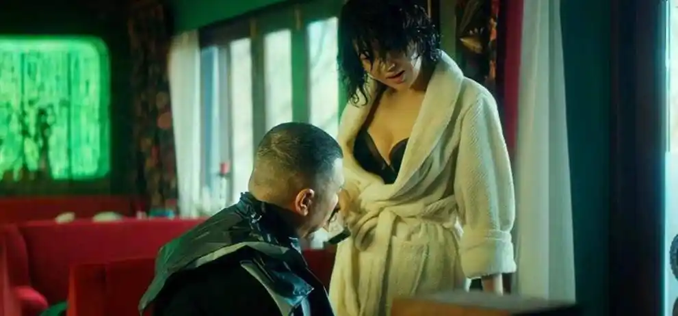 老了就去养老院,不生孩子摘子宫,这些不婚不育的女星太独特_许晴