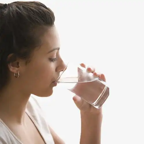 搜图123提供独家原创喝水的美女下载,此素材图片已被下载14次,被收藏0