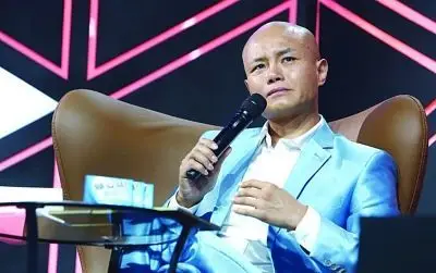 传媒 最新资讯原标题:乐嘉听选手演讲频"泪奔" 遭张铁林调侃不够爷们