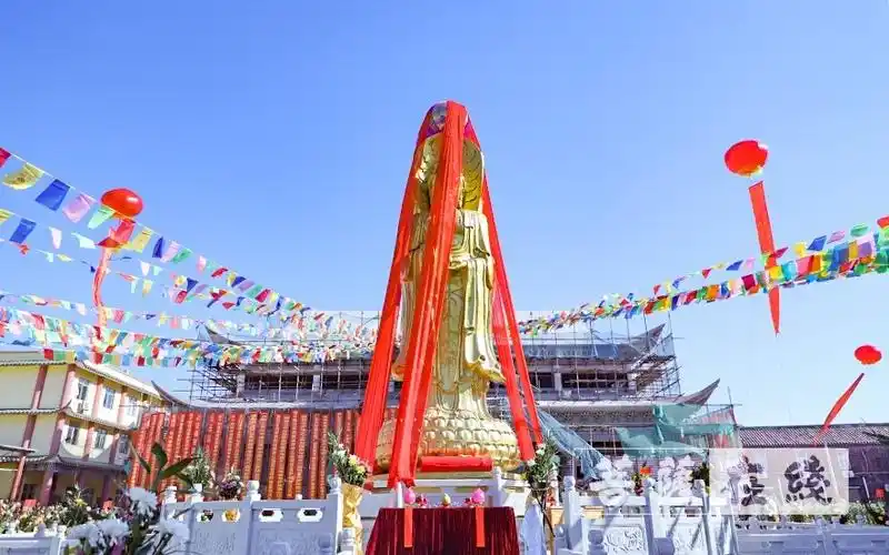 肇庆彼岸寺举行露天三面观音菩萨像重光庆典法会