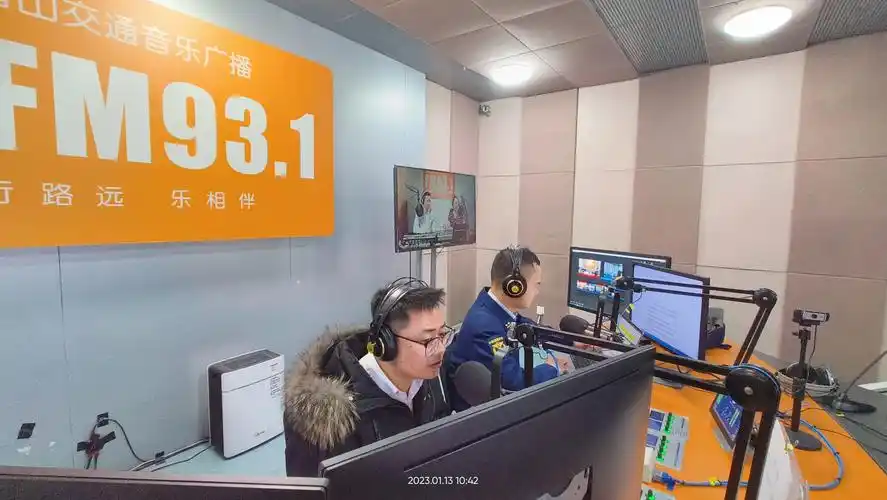 眉山支队携手市广播电台开展冬春火灾防控消防宣传