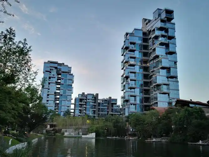 成都万华麓湖生态城天玑幻影成都-天府新区豪宅-麓湖生态城-芸台蔓汀