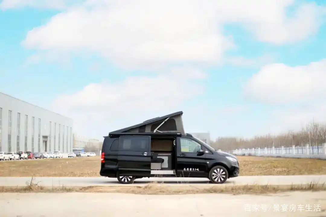 奔驰威霆豪华房车,现车一辆,客户可直接在山东提车