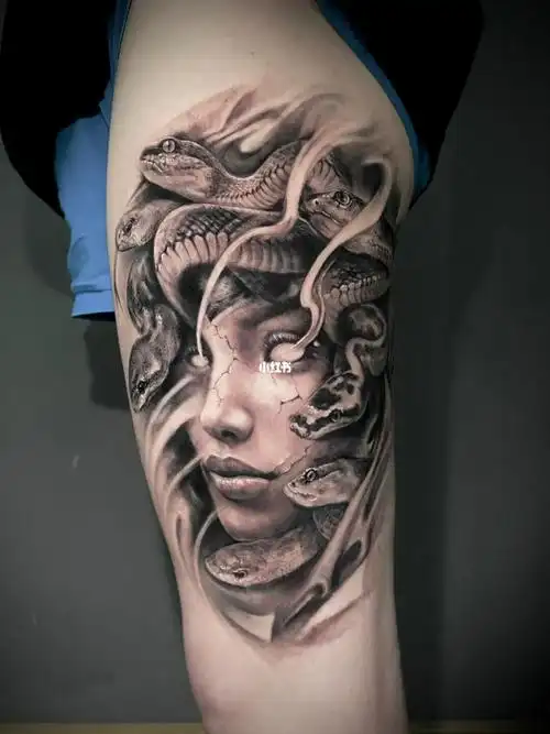 终于搞定了 爱了爱了#美杜莎纹身  #我的纹身分享