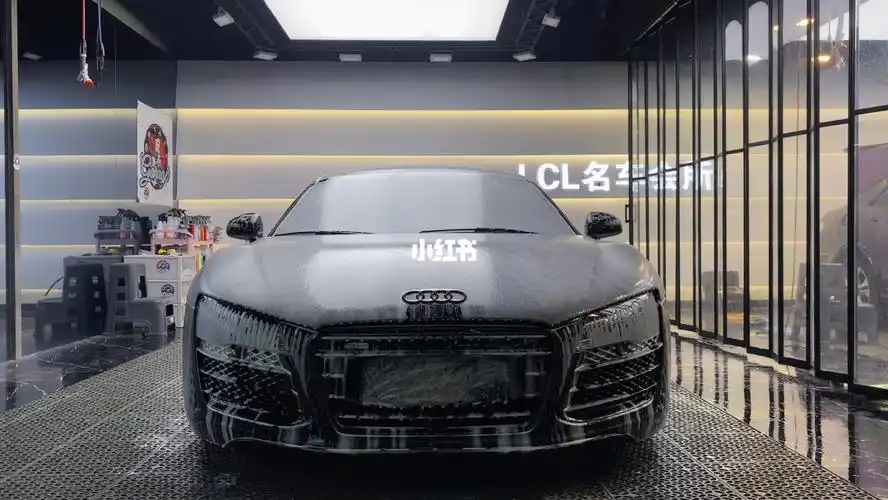 奥迪r8黑武士改色磨砂黑