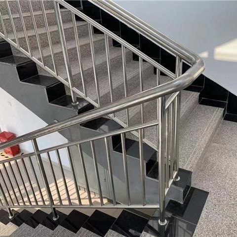 深圳家用室外不锈钢栏杆室内楼梯扶手市政栏杆阳台护栏高层防护栏