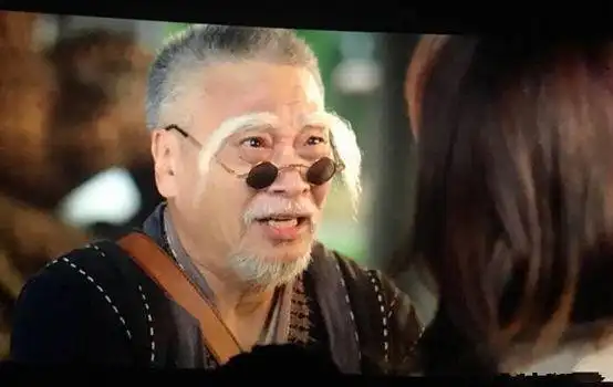 新版乌龙院票房终于破亿!65岁达叔重逢49岁叶全真,你哭了吗?_电影
