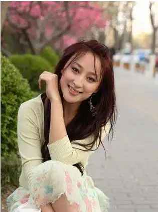 老牛吃嫩草 莫少聪23岁嫩妻孙云玲照片曝光