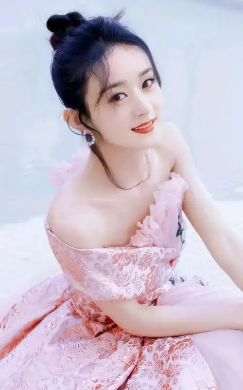 赵丽颖仙气十足