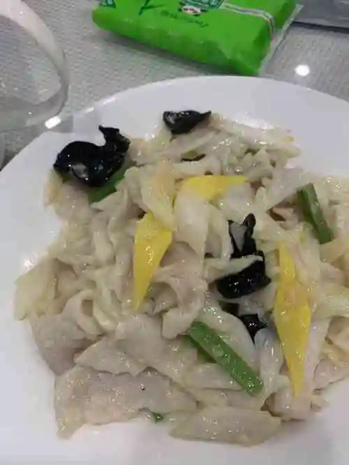 芳袭人老菜馆-"芳袭人老菜馆是济宁市一家经营多年的老菜馆.