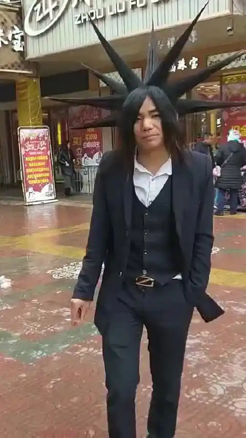 葬爱家族的发型模仿了美国的自由女神像