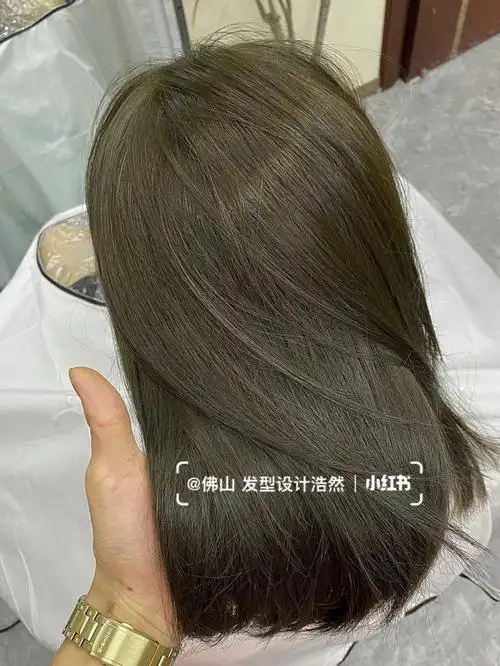 秋冬新发色亚麻闷青超显白78佛山染发