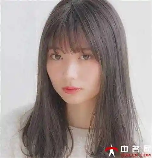 适合中长发的发型都有哪些减龄齐刘海中长发发型