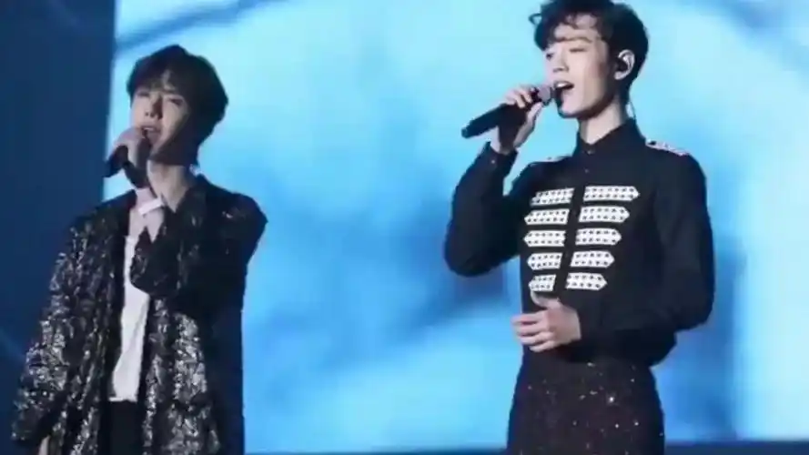 肖战海报疑用王一博剪影,炒作还是巧合?