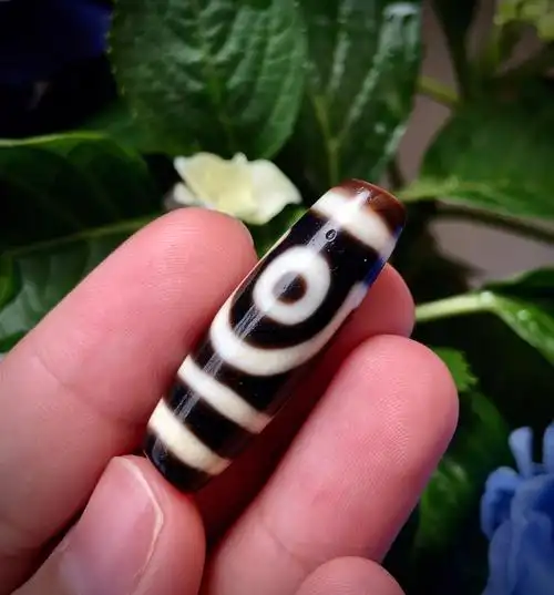 台湾超顶二眼天珠