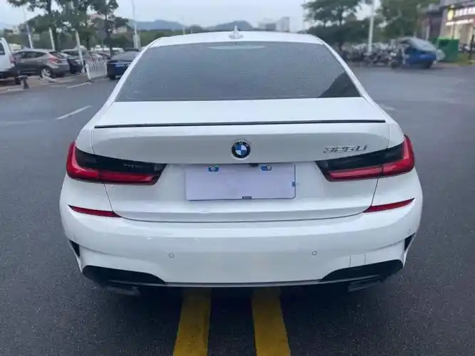 宝马 宝马3系  2020款 320i 运动套装图片