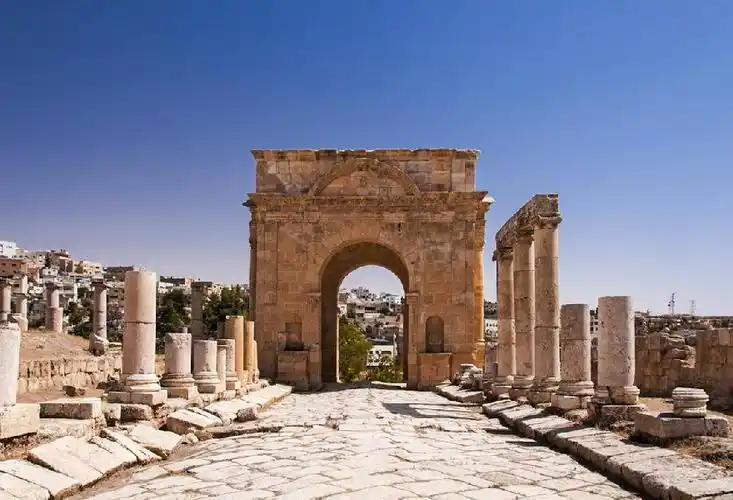 世上最宏伟且完整的罗马神庙——巴尔贝克太阳神庙