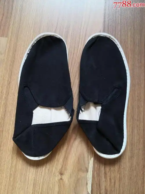 全新白塑料底布鞋