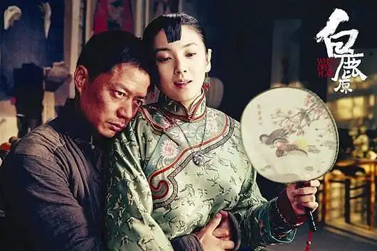 直白的告诉你,现在是1912年还是1920年;拍摄手法电视剧化,好像整部