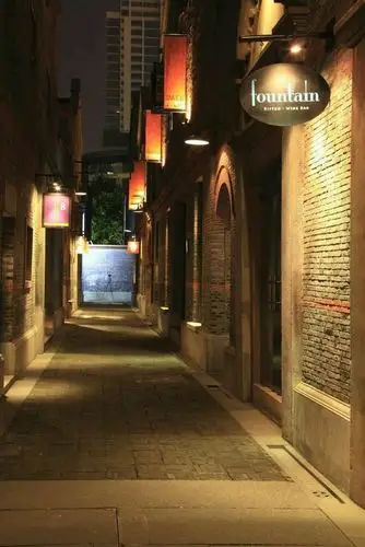 上海新天地……石库门建筑文化.