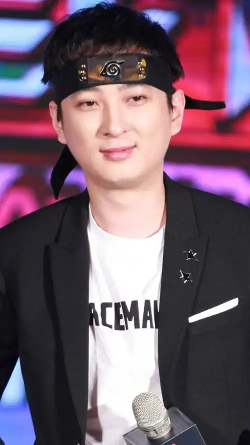 怼罗志祥装年轻,频频换女友,王思聪为何仍受网友欢迎?