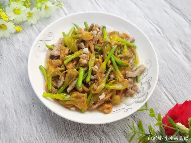 原来"忘忧草"就是我们生活中的黄花菜呀