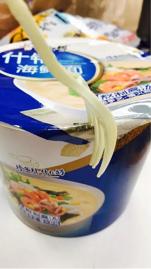 康师傅 鲜虾鱼板桶面 方便面 101g[{"image_id":5141,"post_id"