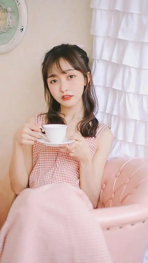 甜美女生高清性感手机壁纸图片