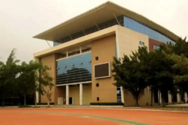 深圳市松岗中学