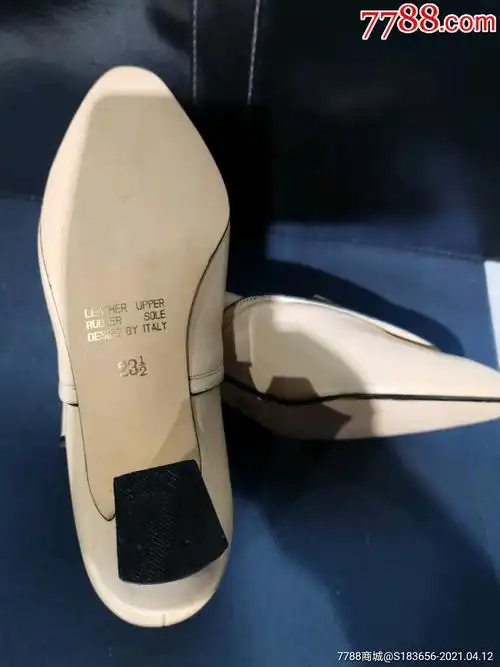 90年代女款皮鞋