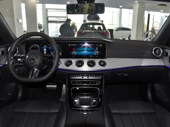 双门轿跑,内饰豪华,1.5t动力是硬伤,实拍进口奔驰e级